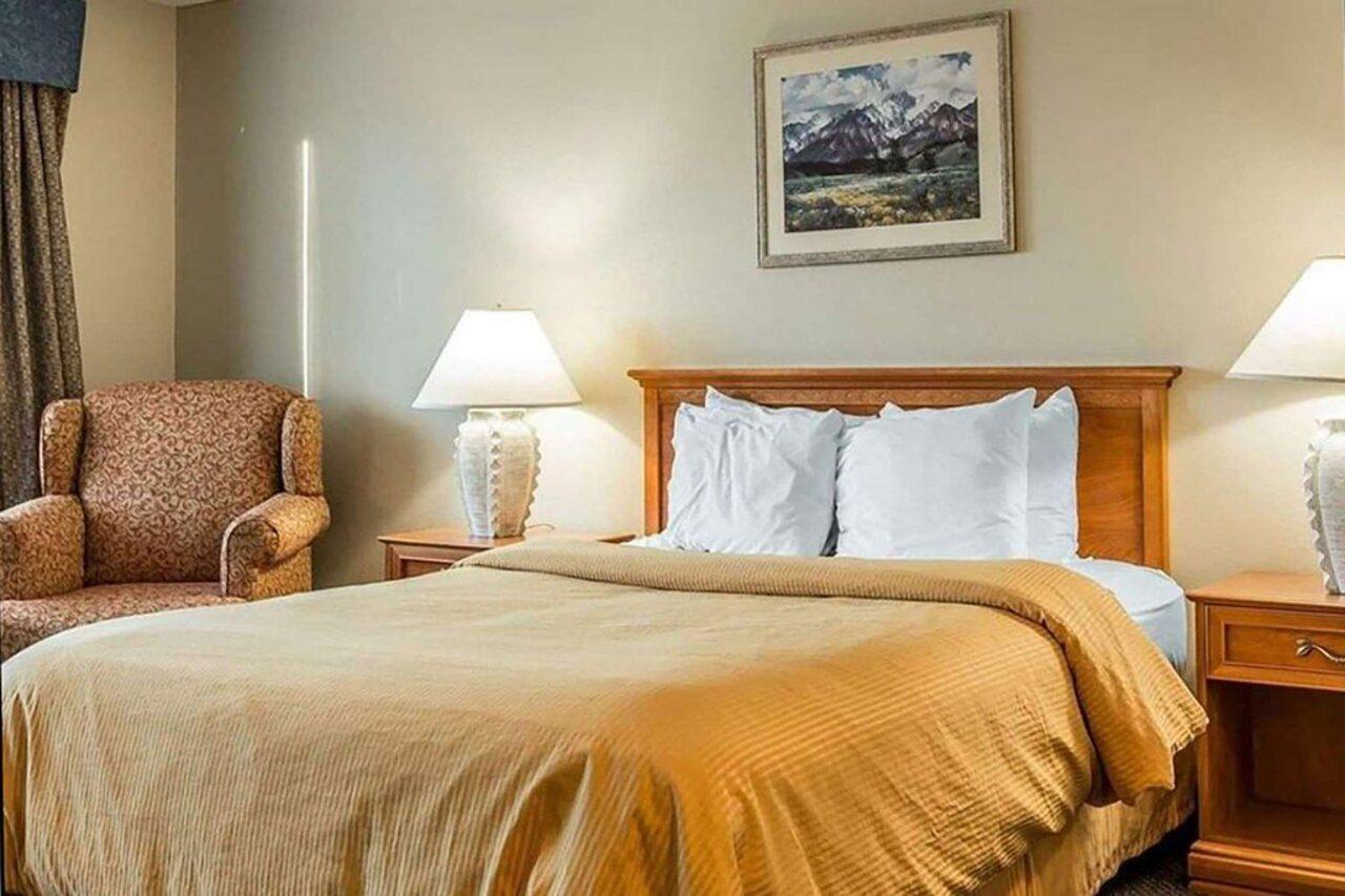 Days Inn By Wyndham Stockton Zewnętrze zdjęcie