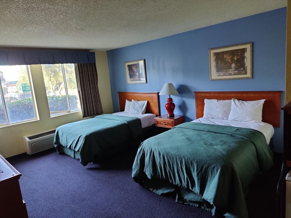Days Inn By Wyndham Stockton Zewnętrze zdjęcie