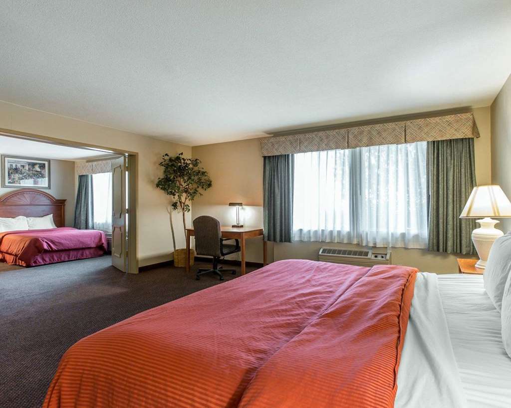 Days Inn By Wyndham Stockton Zewnętrze zdjęcie